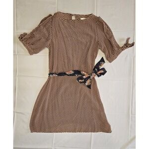 Jenny Han 100% Silk Dress Small Chevron W Floral Adjustable Belt Dainty Classy